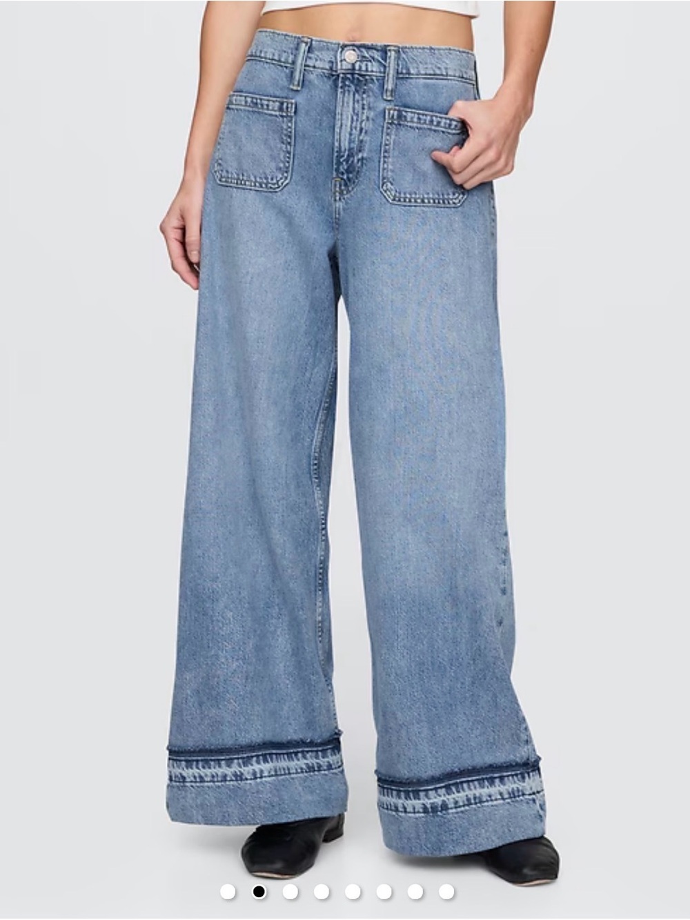 Missy GAP  Mid Rise Light Blue Wide Leg Denim Jeans